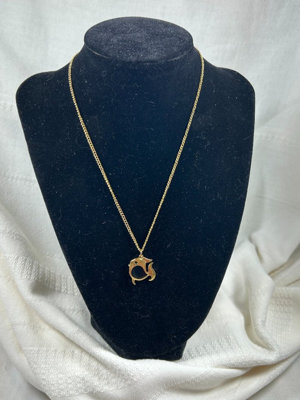 Vintage Gold-Toned Necklace With Dolphin Pendant - Pre-owned